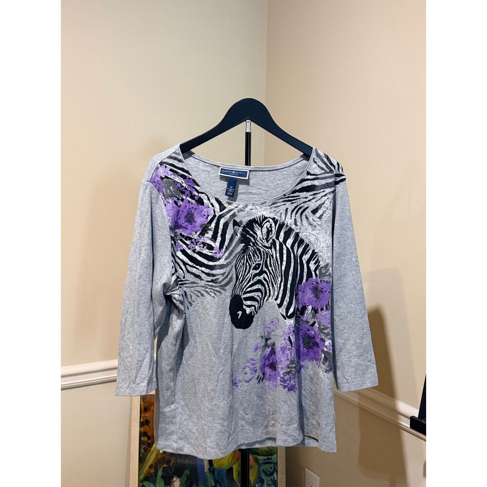 Karen Scott Woman Boat Neck Tee Shirt Zebra Purple and rhinestones EUC 1X